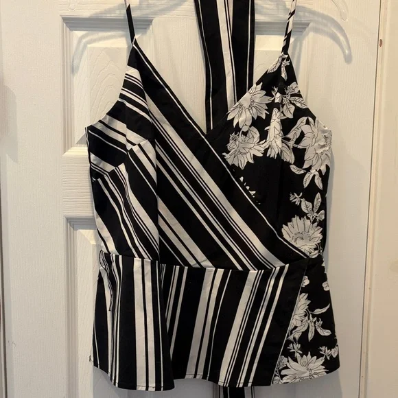 White House Black Market Black and White Floral Striped Top - Picture 1 of 9